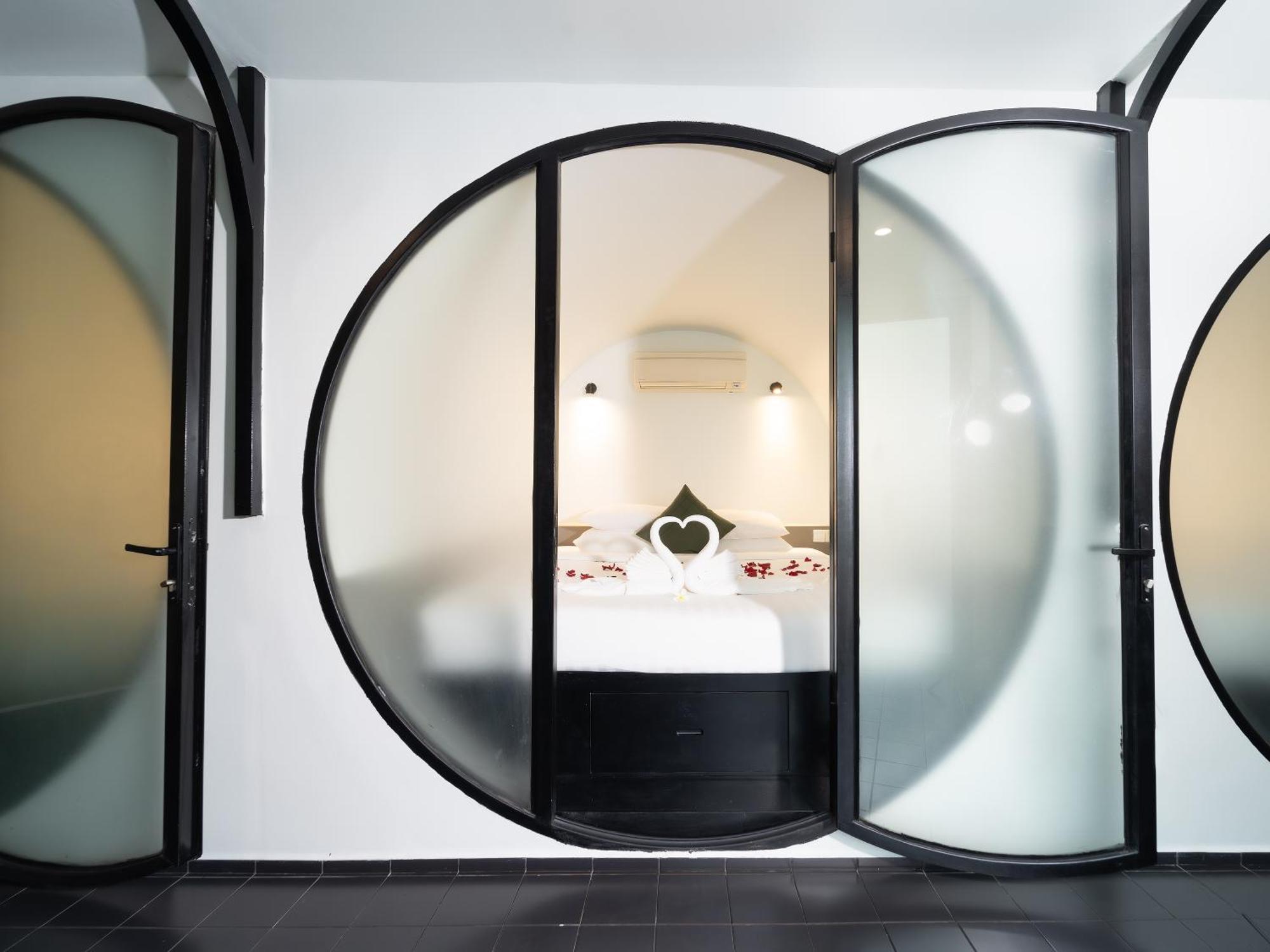 Hotel Tunnel Urban Retreat Siem Reap Exterior foto